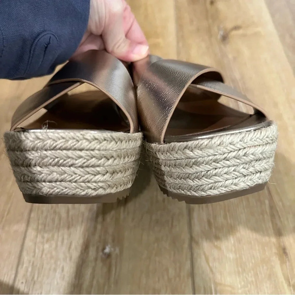 Naturalizer Women’s Silver Open Toe Buckle Espadrille Wedge Sandals Size 7.5 GUC - Picture 9 of 12